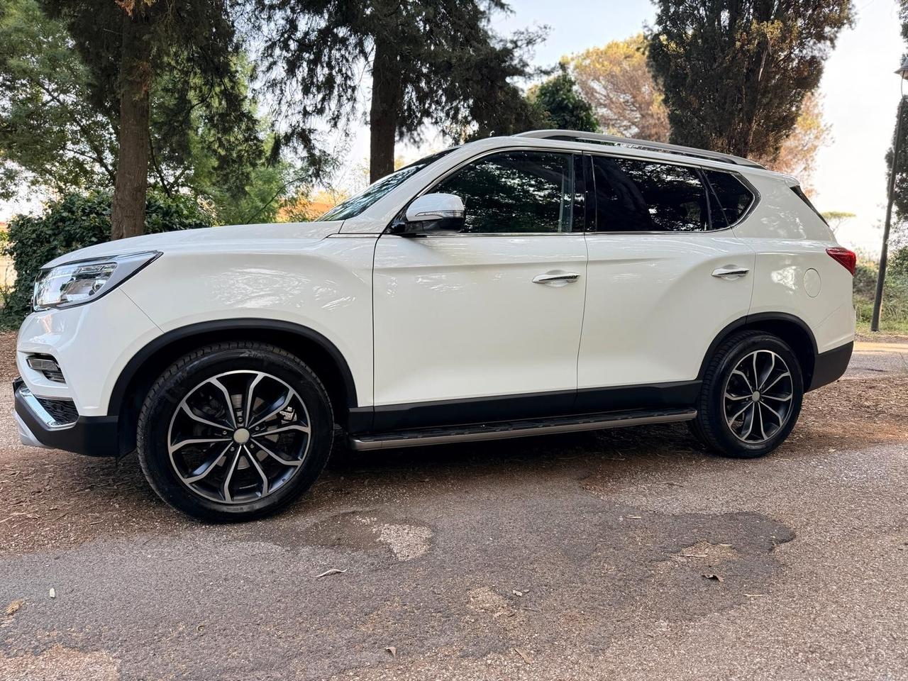 Ssangyong REXTON 2.2 4X4 gancio traino