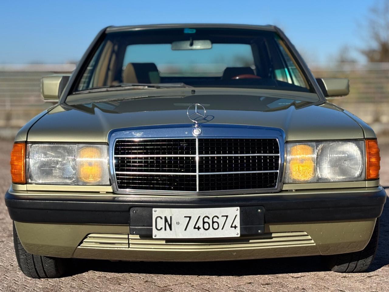 Mercedes-benz 190 2.0 E ASI SILBERDISTEL