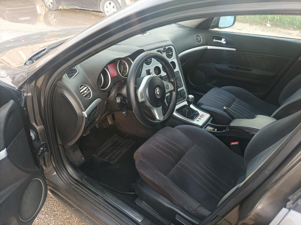 Alfa Romeo 159 1.9 JTDm Distinctive