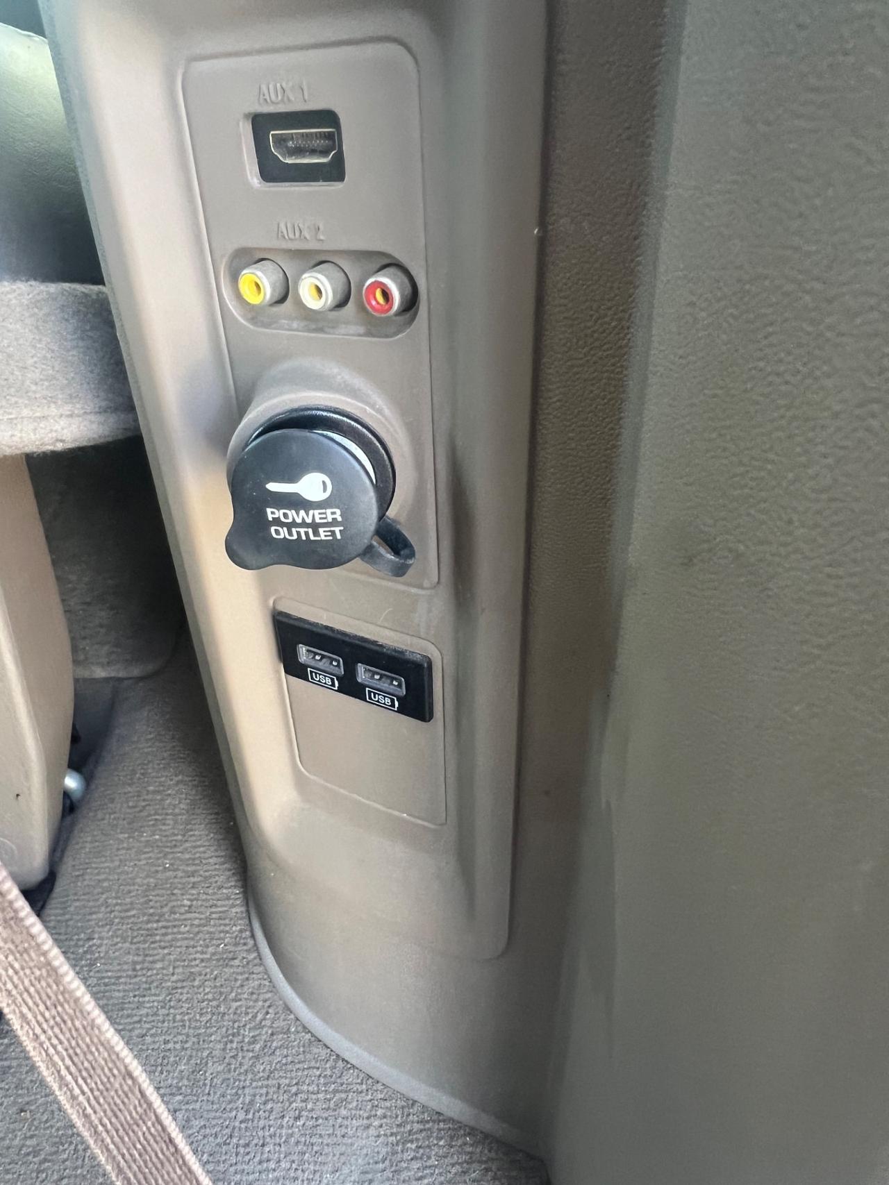 Lancia Voyager 2.8 Turbodiesel Platinum 177 CV