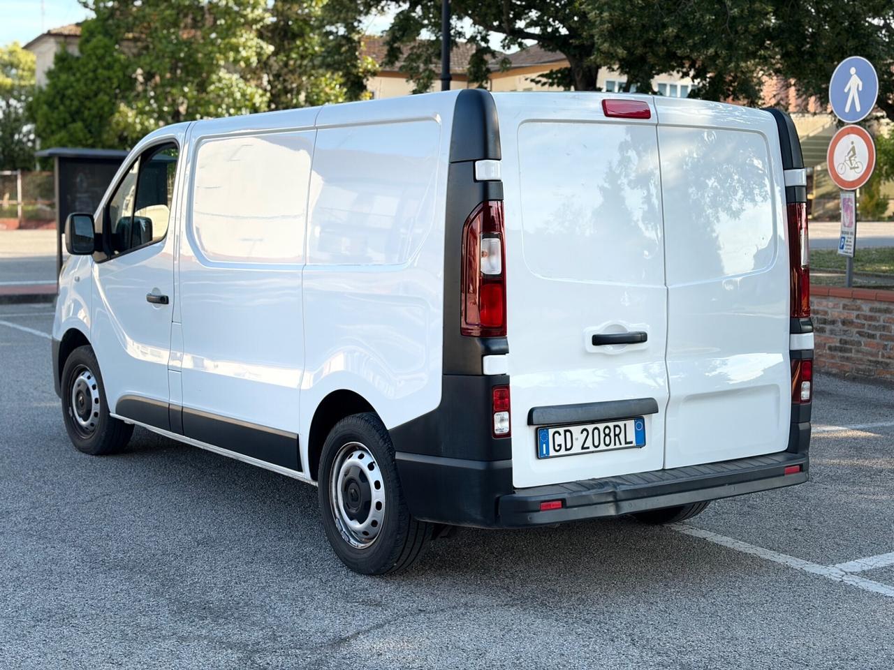 Renault traffic 2.0 diesel 2021