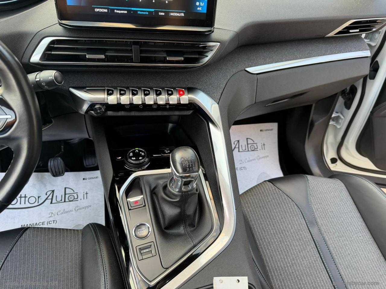 PEUGEOT 3008 BlueHDi 130 S&S Allure Pack