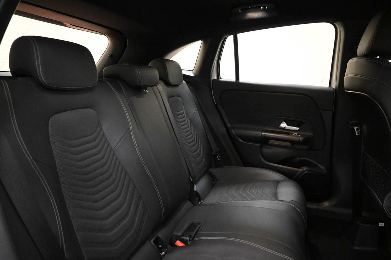 MERCEDES GLA (H247) GLA 250 e EQ-Power...