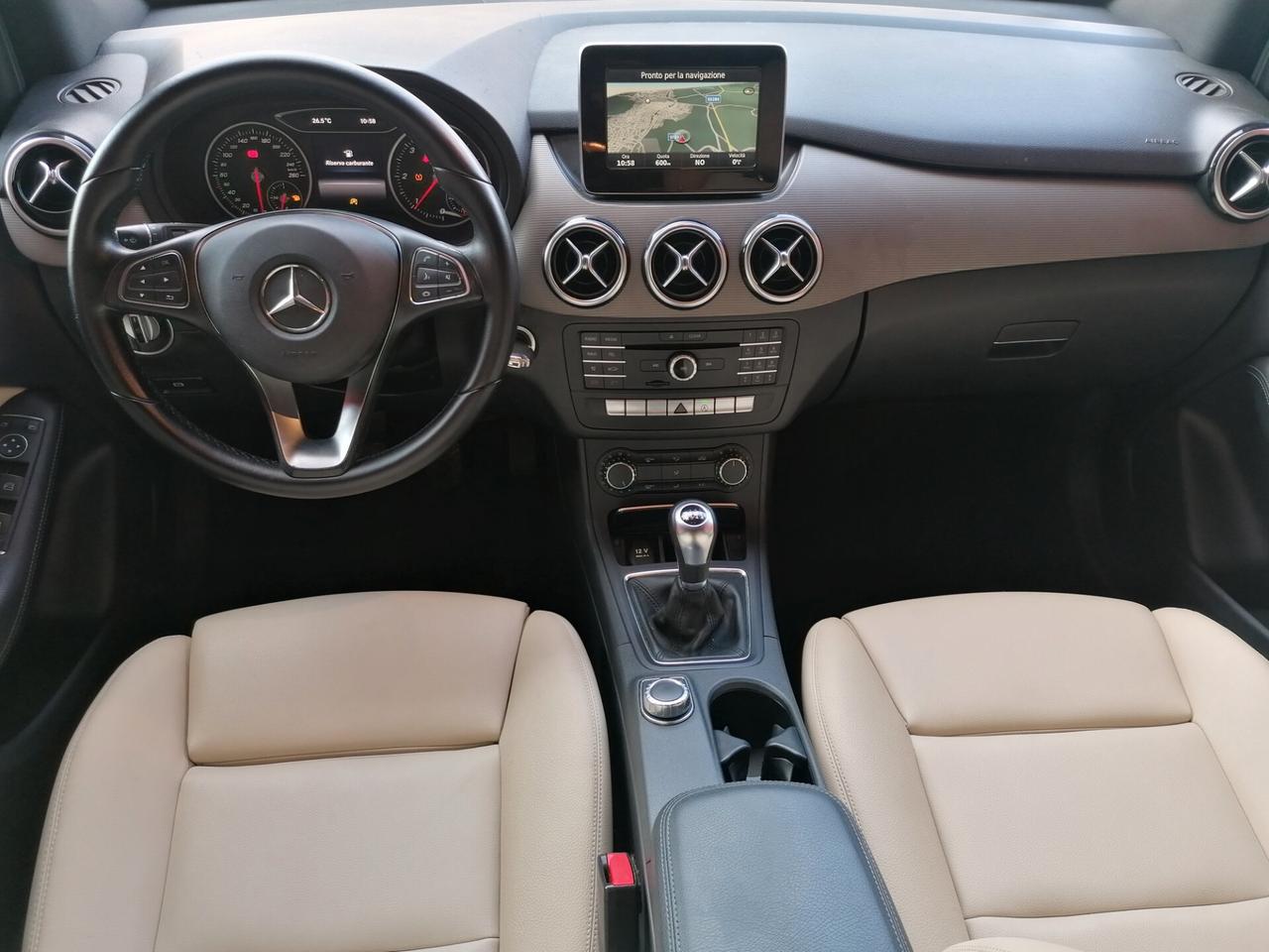 Mercedes-benz B 180 d Premium(full optional)