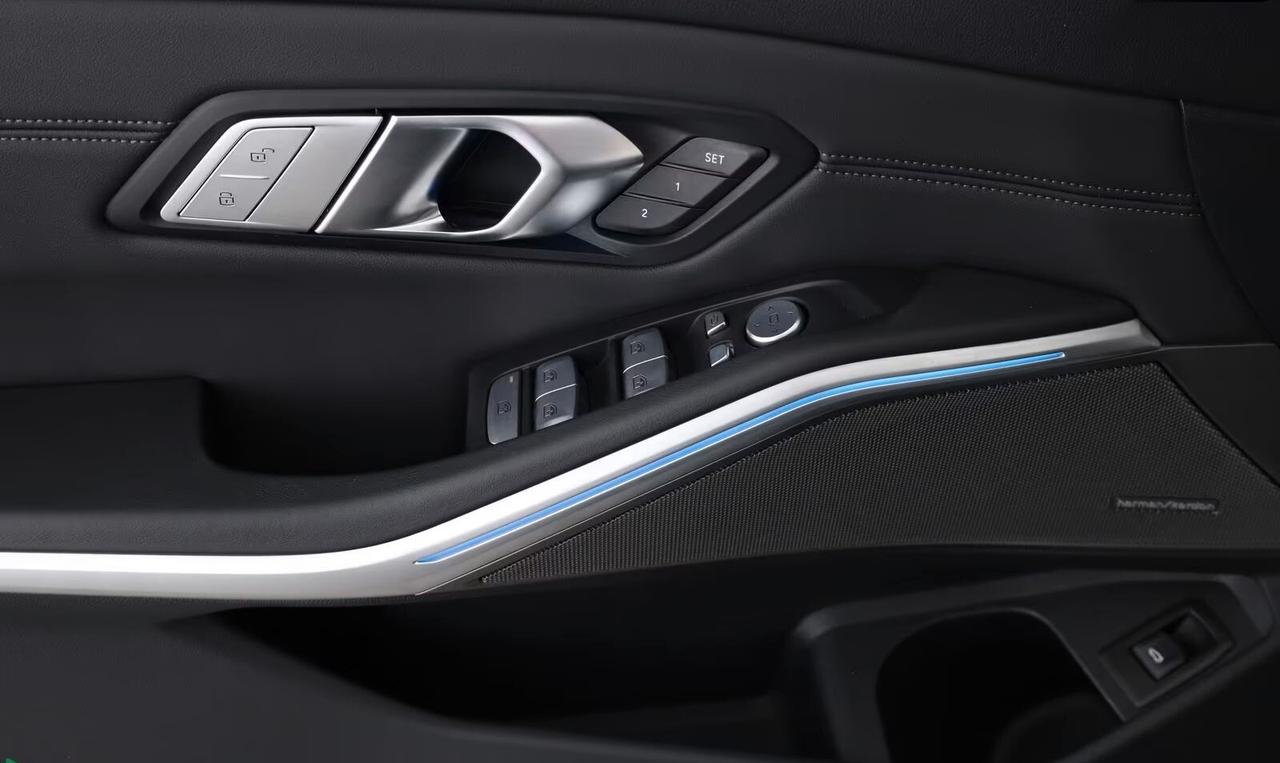 Bmw M3 Touring Competition M xDrive/FARI LASER/PACCHETTO CARBONIO/KARMAN KARDON/