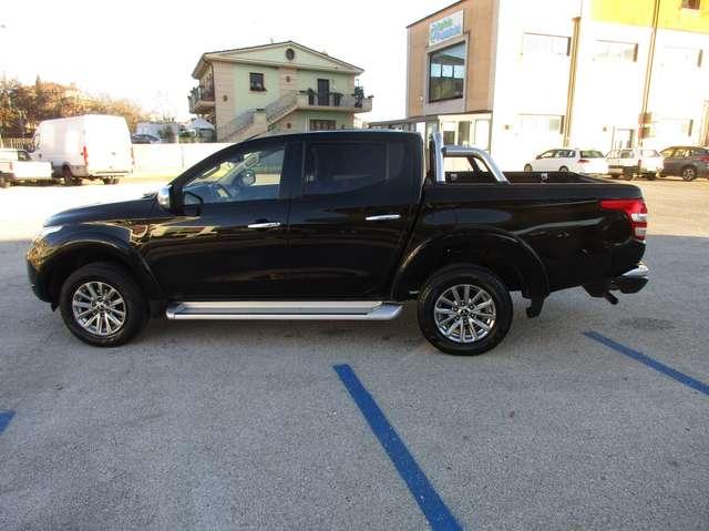 Mitsubishi L200 2.4d Intense Diamond 4wd 181cv auto N1 my17