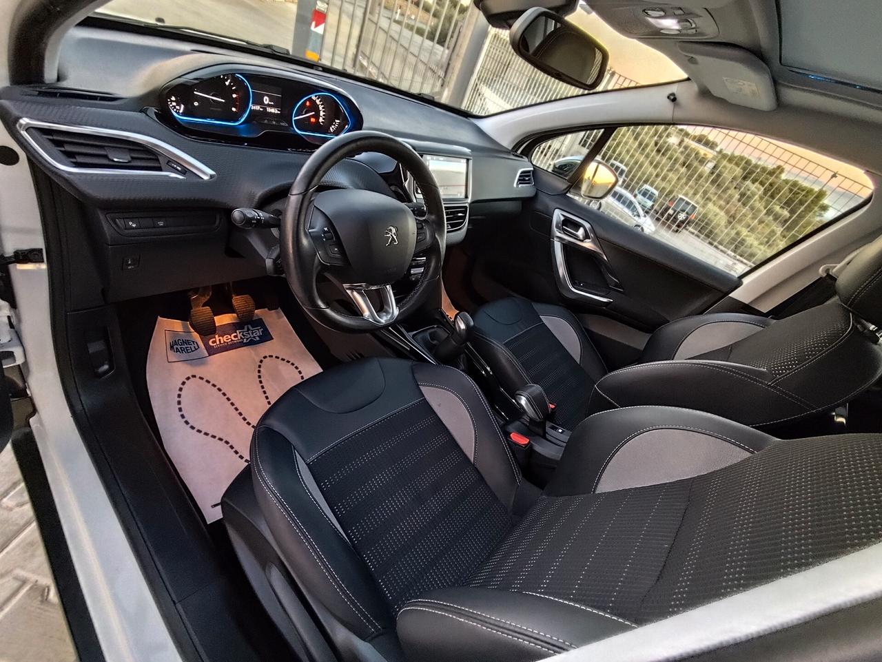 Peugeot 2008 BlueHDi 100 Allure