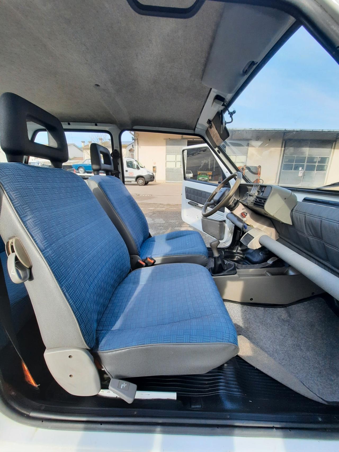 Fiat Panda 900 i.e. cat Young