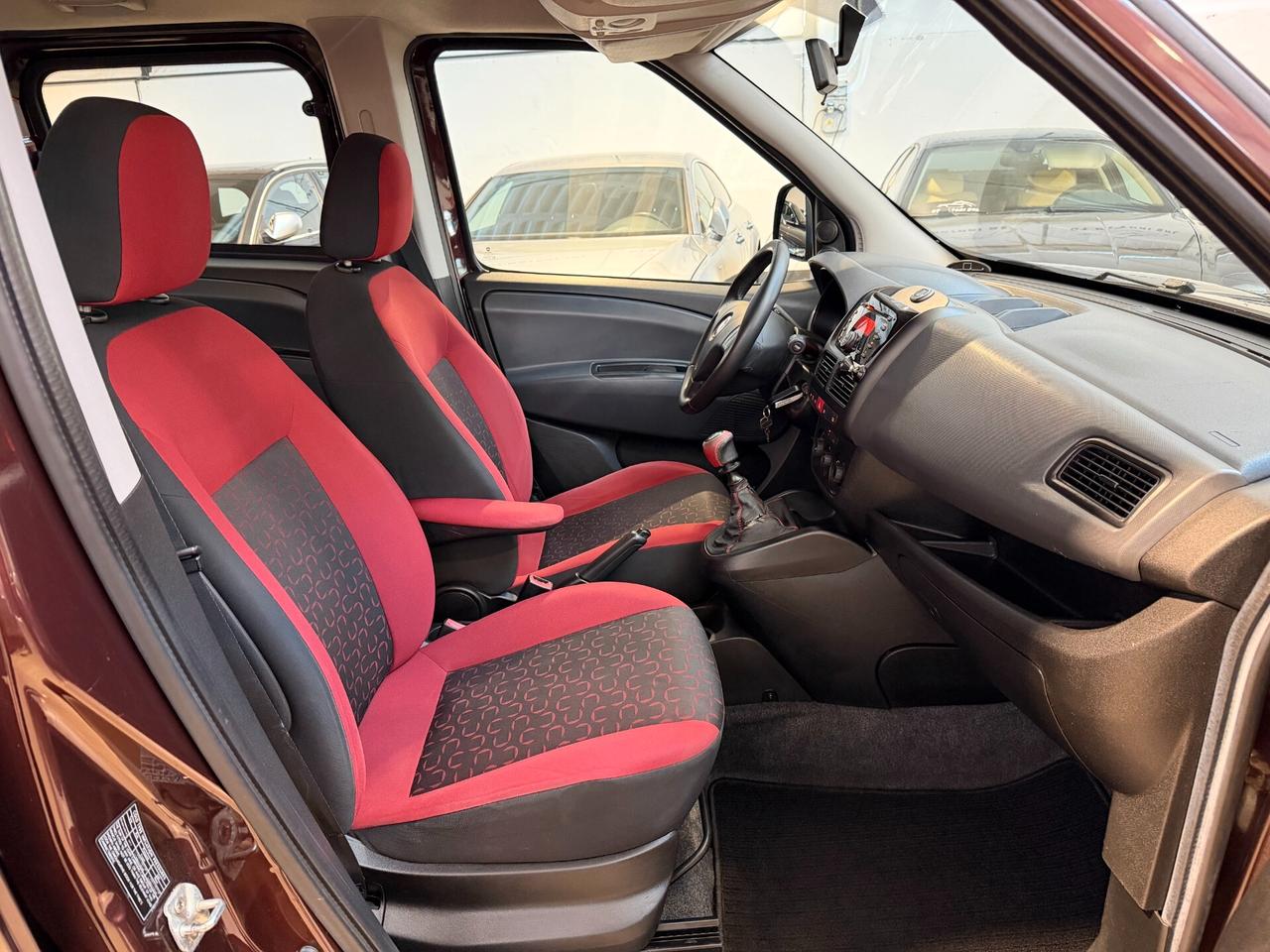 Fiat Doblo 1.4 16V CLIMA-AUTOVETTURA 5 POSTI