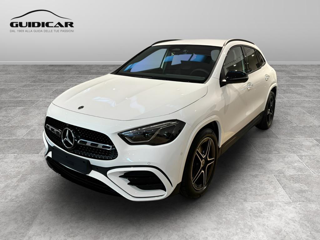 Mercedes-Benz GLA 180 d Automatic