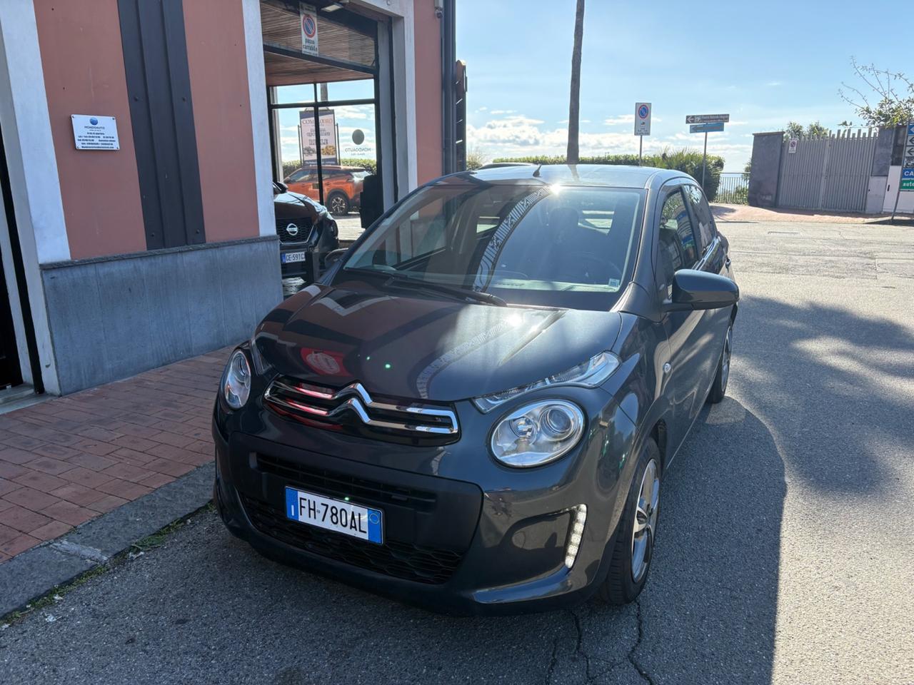 Citroen C1 VTi 68 Automatica 5 porte Shine 2017