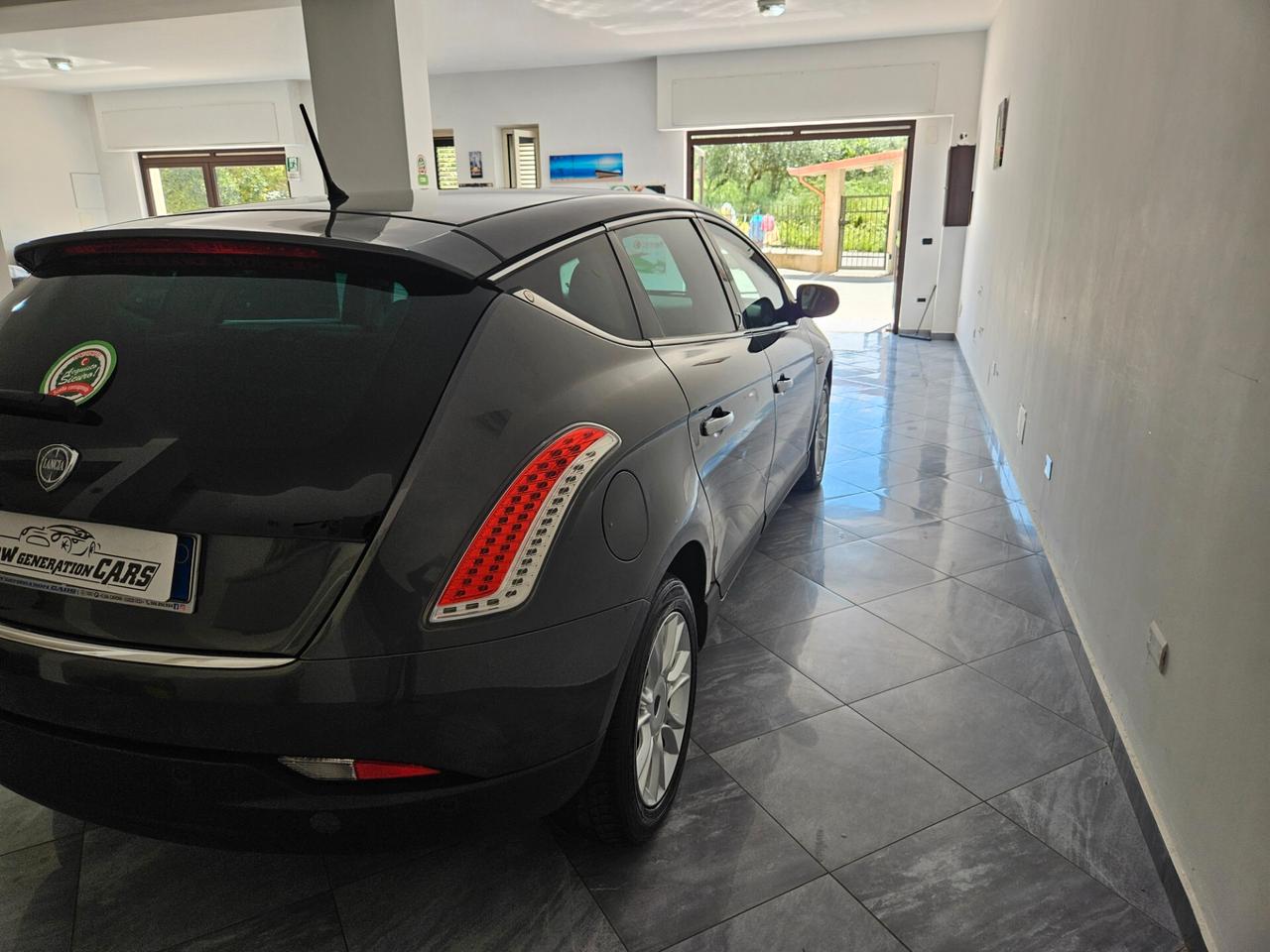 Lancia Delta 1.6 MJT DPF Silver