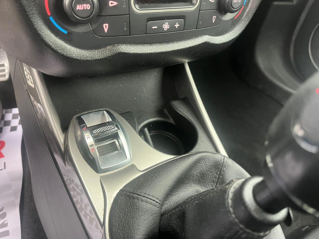 Alfa Romeo MiTo 1.6 JTDDistinctive Sport Pack Unipro 2009