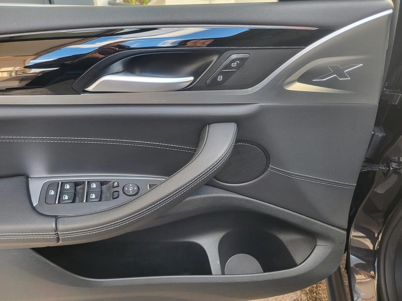 Bmw X3 X-Drive2.0 D XLine 190 CV+Luci Ambiente+Full Led+Navy Plus...
