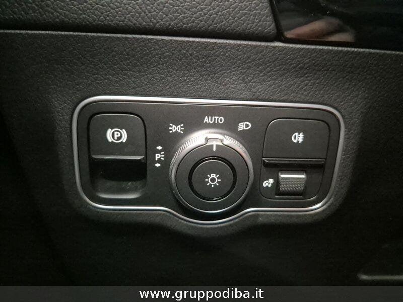 Mercedes-Benz GLA GLA-H247 2023 180 d AMG Line Advanced Plus auto