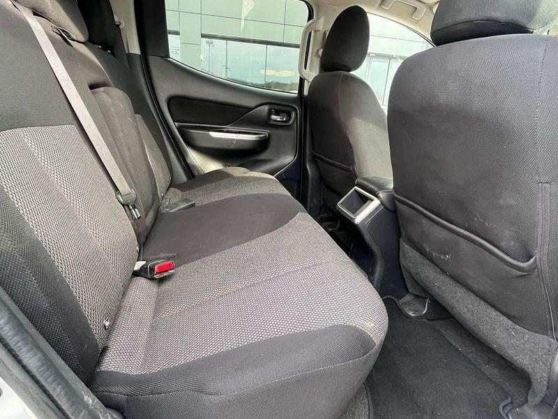 Mitsubishi L200 2B Free L200 Double Cab 2.3 D 150cv Intense 4WD Super Sele L200 Double Cab 2.3 D 150 cv Intens Super S ganci