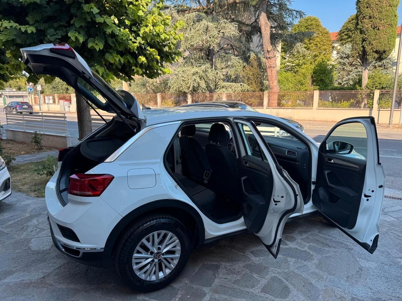 VW T-Roc 2.0 TDI SCR 150cv DSG BUSINESS BlueM Tech