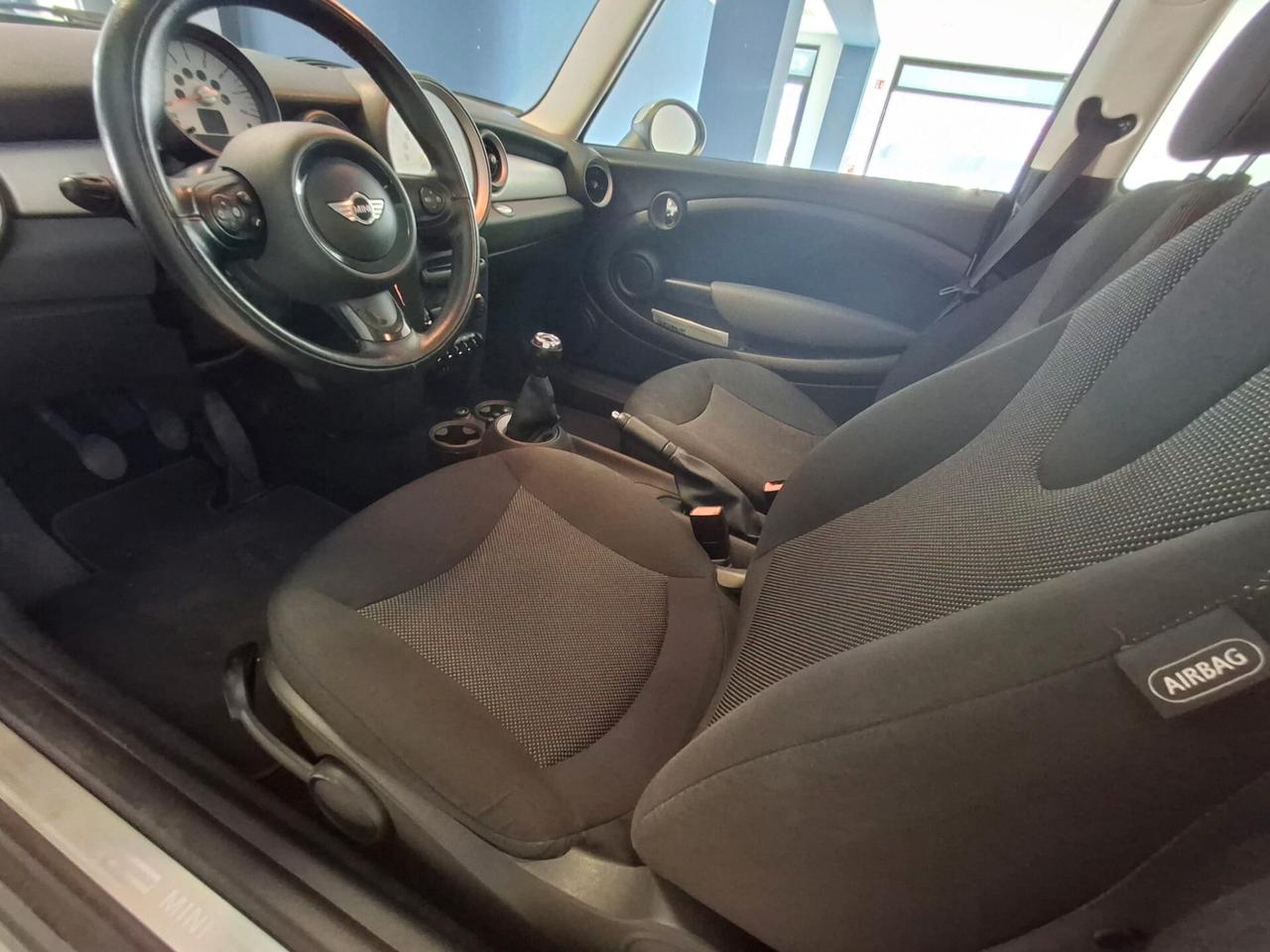 Mini 1.6 16V One (55kW)