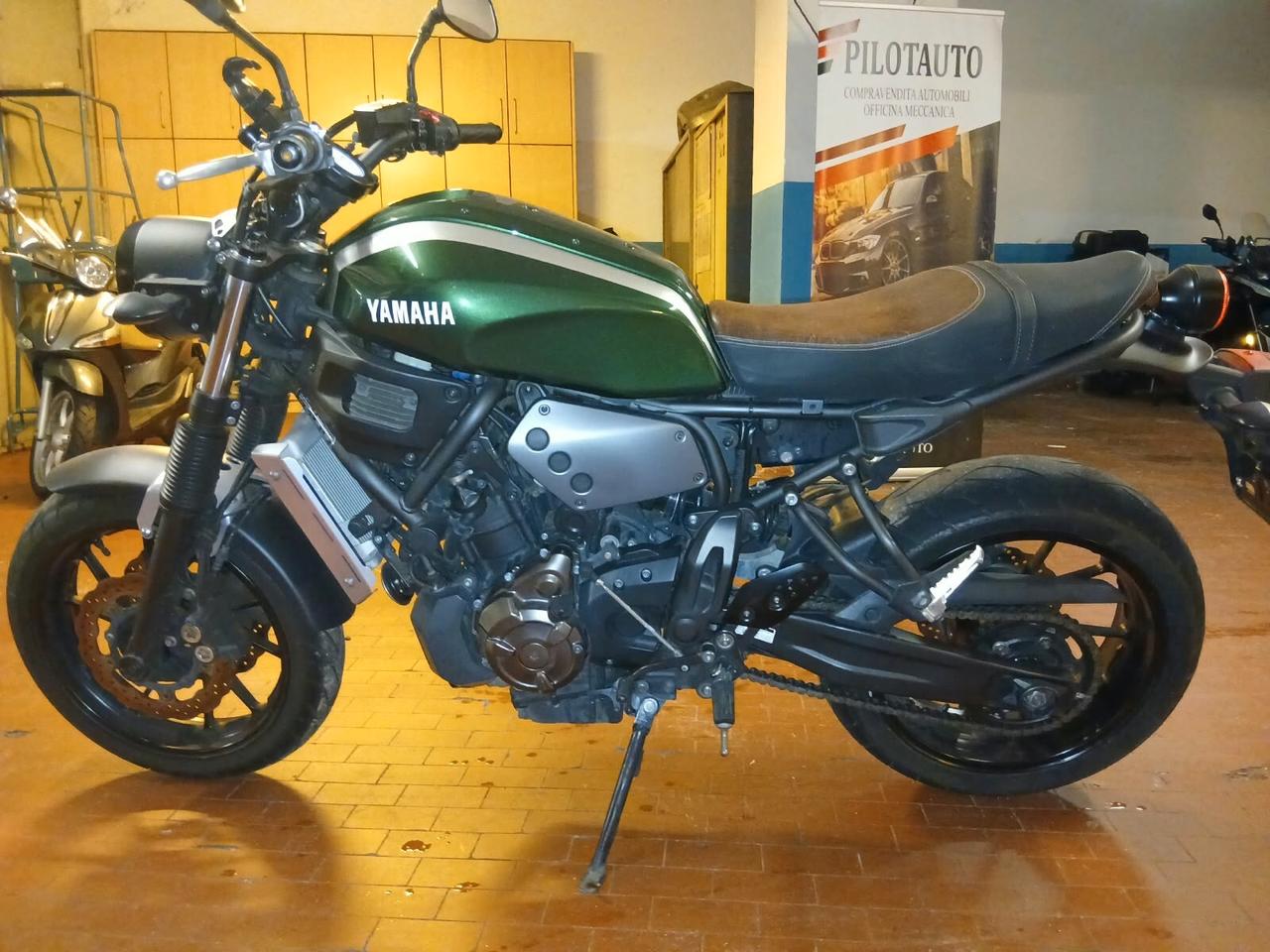 Yamaha XSR 700 - Full Ohlins
