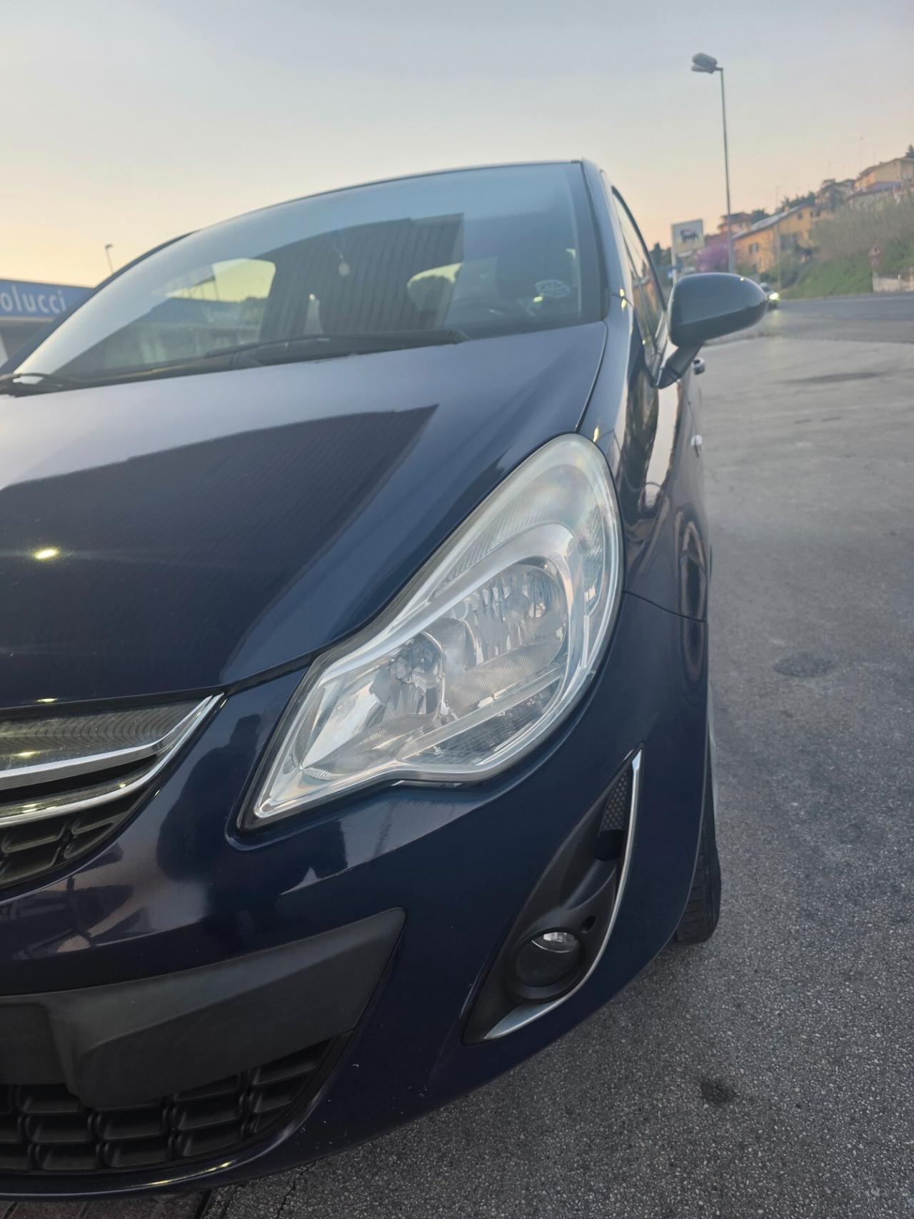 Opel Corsa GPL rivisionato 163000 km
