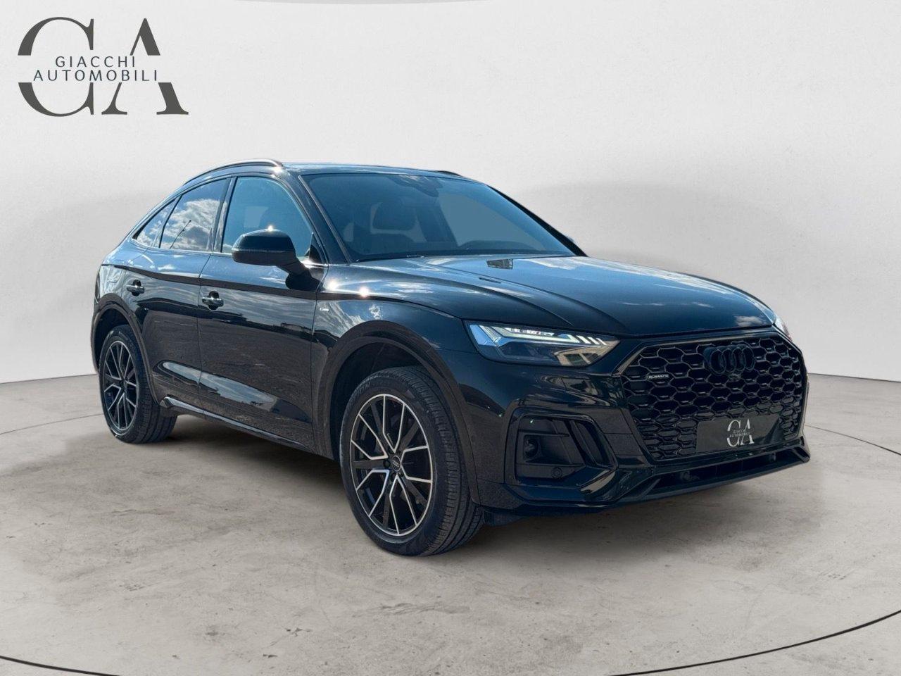 Audi Q5 Sportback SPORTBACK. 40 2.0 tdi mhev 12V Identity Black quattro s-tronic