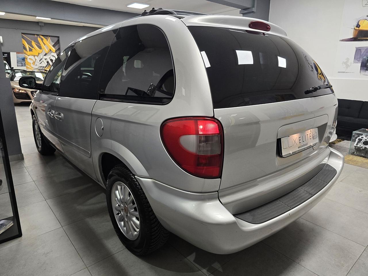 Chrysler Voyager 2.5 143cv 7 posti! 1st class! display! GAR.12 MESI