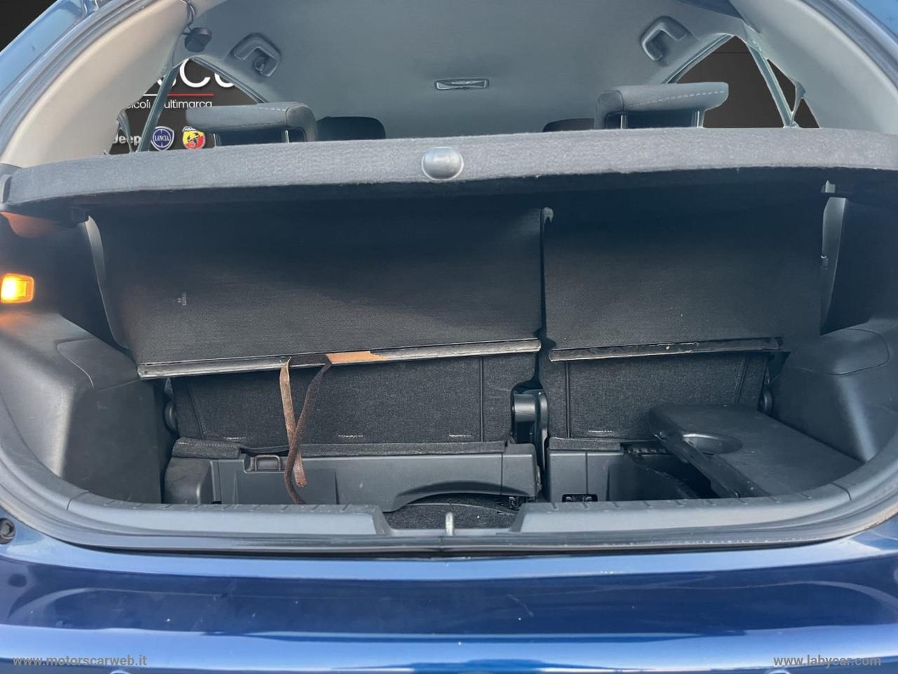 TOYOTA Yaris 1.0 5p.