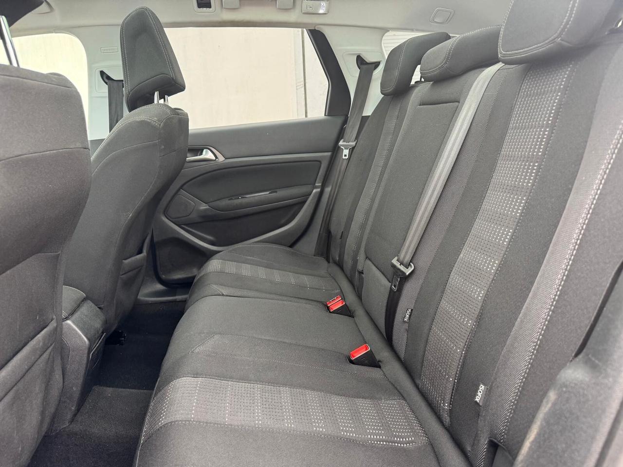 Peugeot 308 1.6 e-HDi 115 CV Stop&Start SW Allure