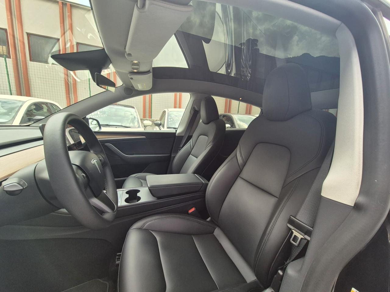 Tesla Model Y RWD