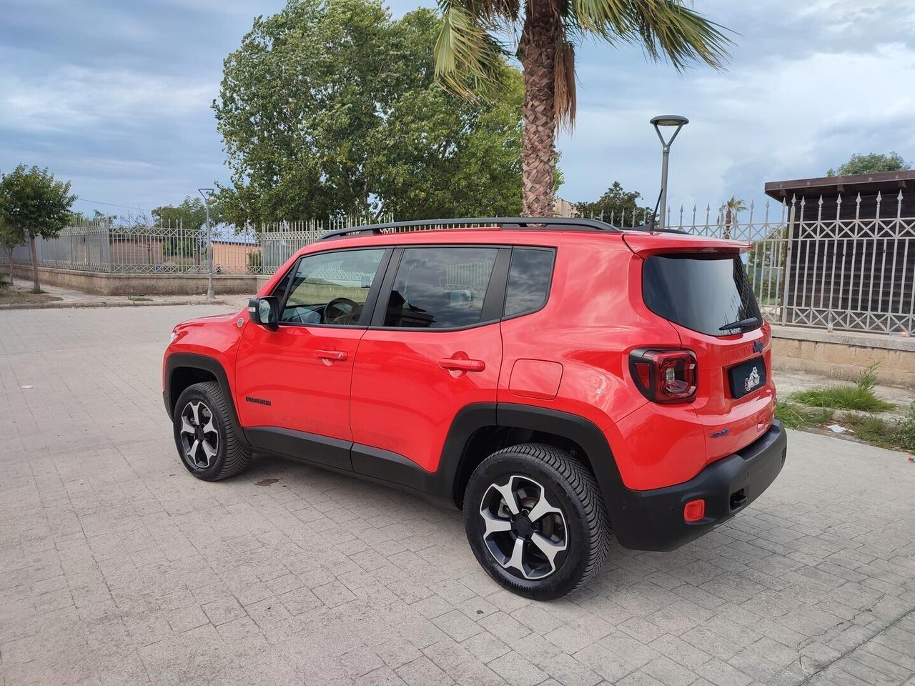 Jeep Renegade TRAILHAWK 4X4 TRAILRATED 1.3 T4 PHEV 240 CV IBRYDA