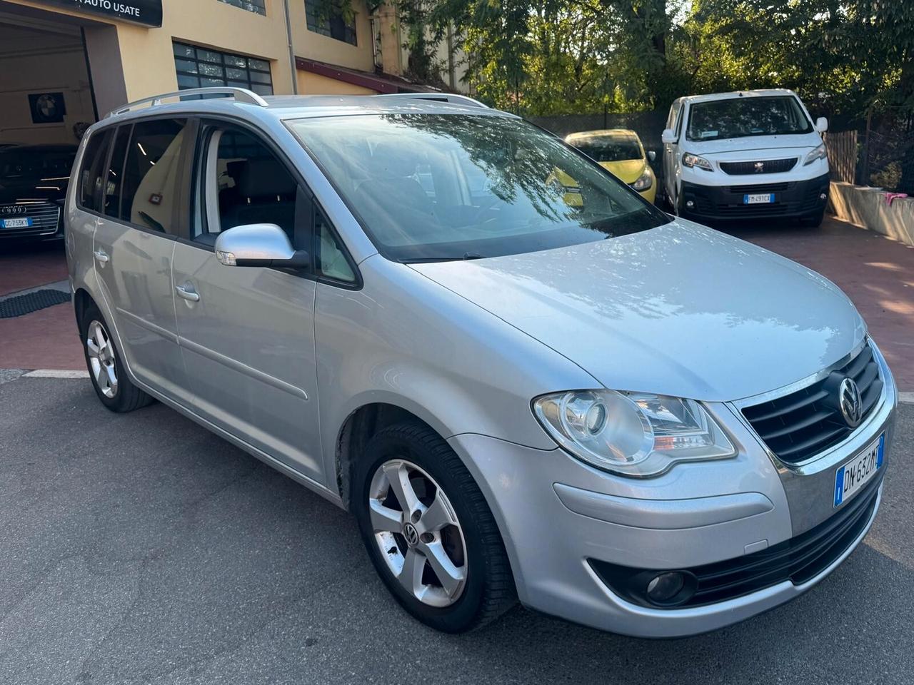 Volkswagen Touran Anno 2008 2.0 Benz/METANO C.D.F.