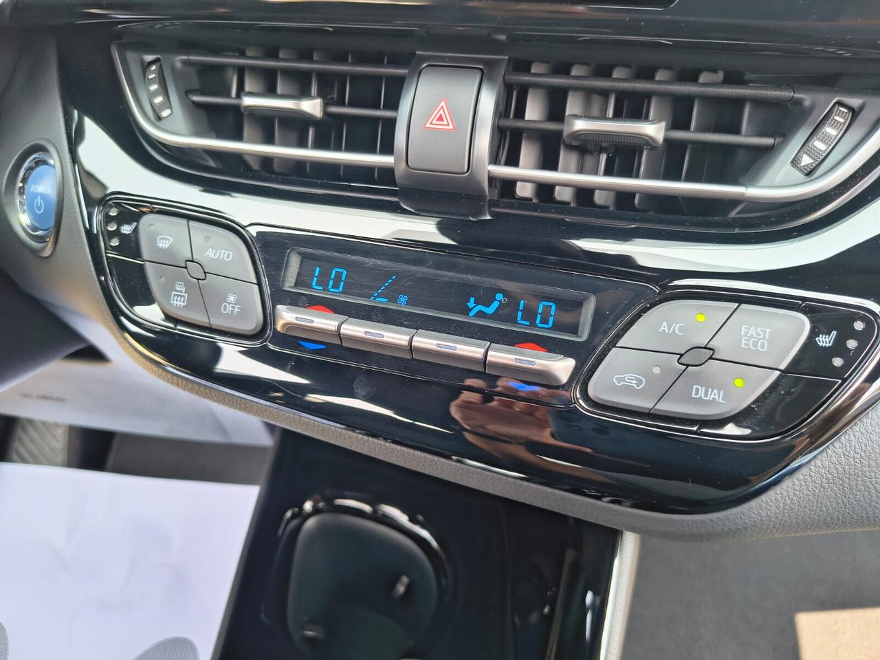 Toyota C-HR *AUTO* 2.0 Hybrid*2023* E-CVT Morebusiness