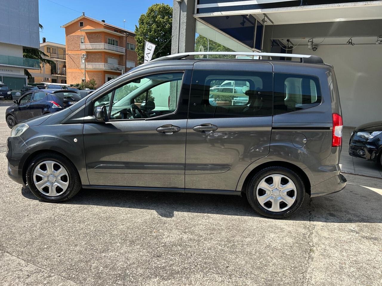 Ford Tourneo Courier 1.5 TDCI “ 40.000 KM “