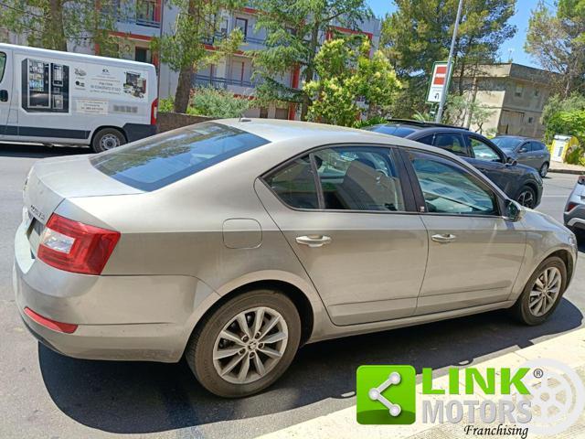 SKODA Octavia 1.6 TDI CR 105 CV Elegance NEOPATENTATI