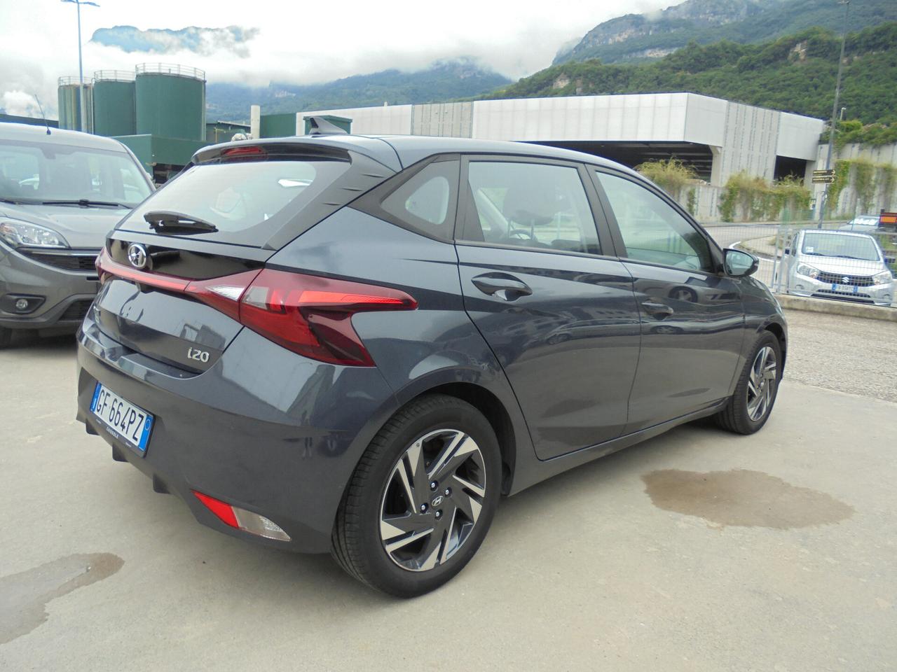 Hyundai i20 1.2 MPI MT Connectline