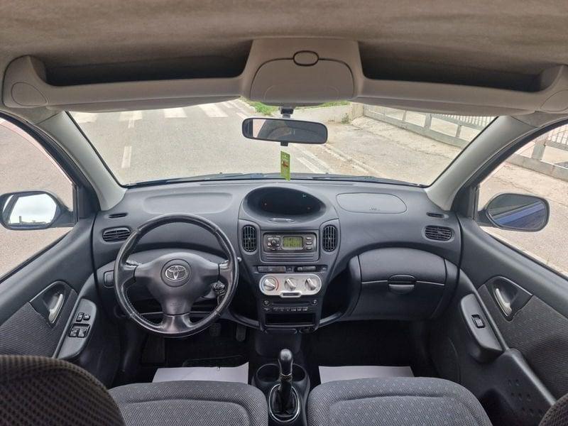 Toyota Yaris Verso 1.3i '03 GPL INCLUSO