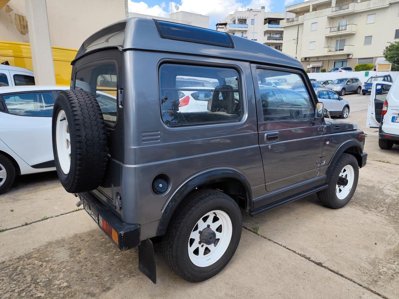 Suzuki SJ 413 SJ413 Berlina TA De Luxe