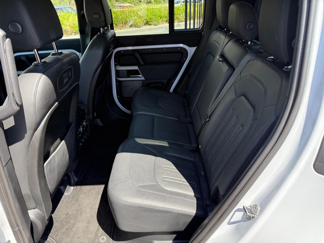 Land Rover Defender 110 2.0 si4 phev SE PHEV awd 4