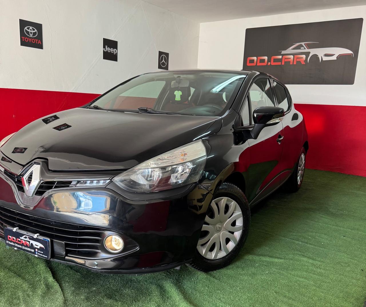 Renault Clio 1.2 75CV 5 porte Anno 2015 Unico proprietario