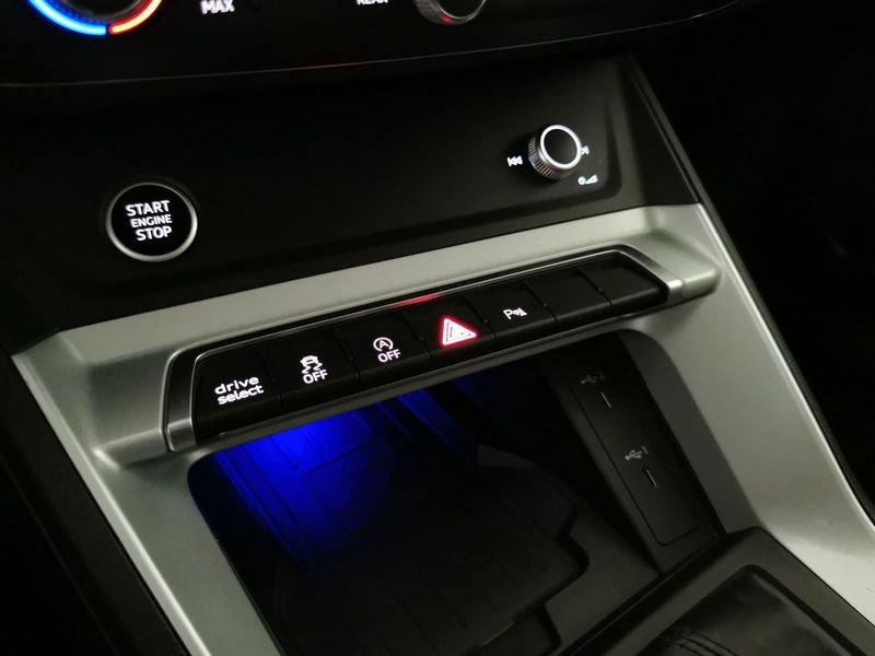 Audi Q3 35 2.0 tdi S line edition s-tronic