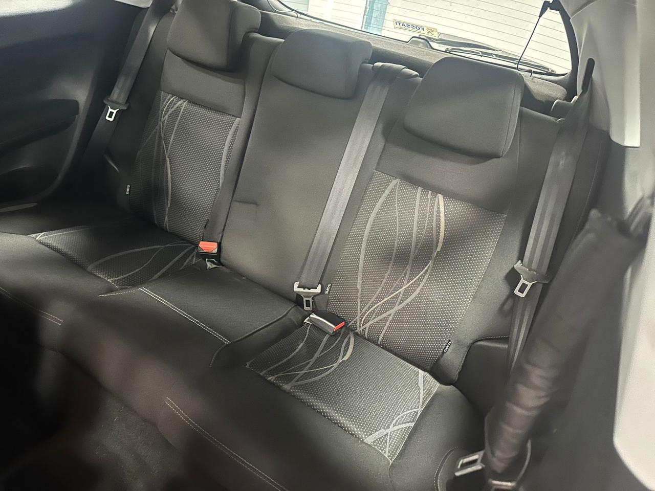 Peugeot 208 1.4 Hdi 8V Allure 68CV Ok Neopatentati