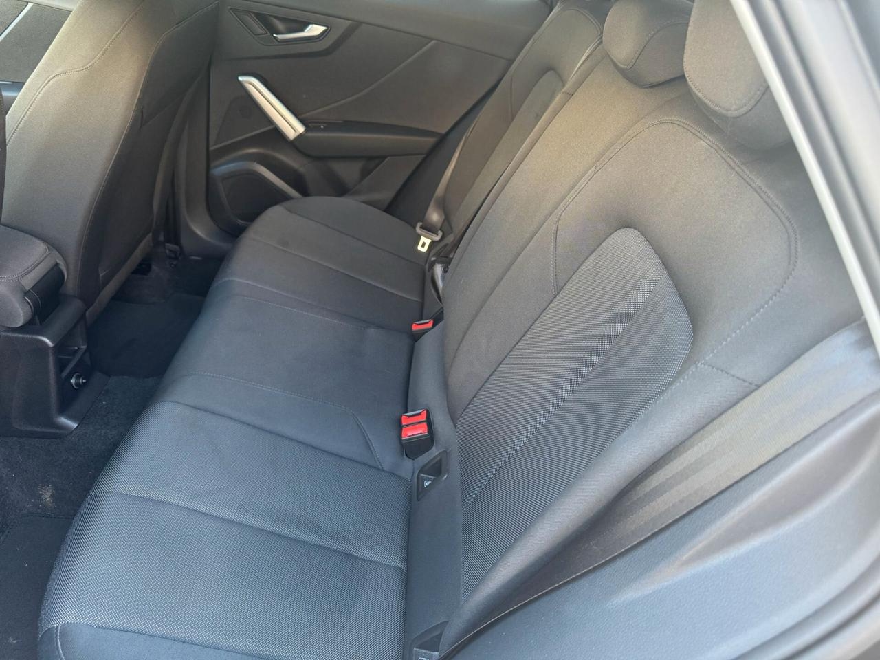 Audi Q2 40 TFSI quattro S tronic Business Advanced