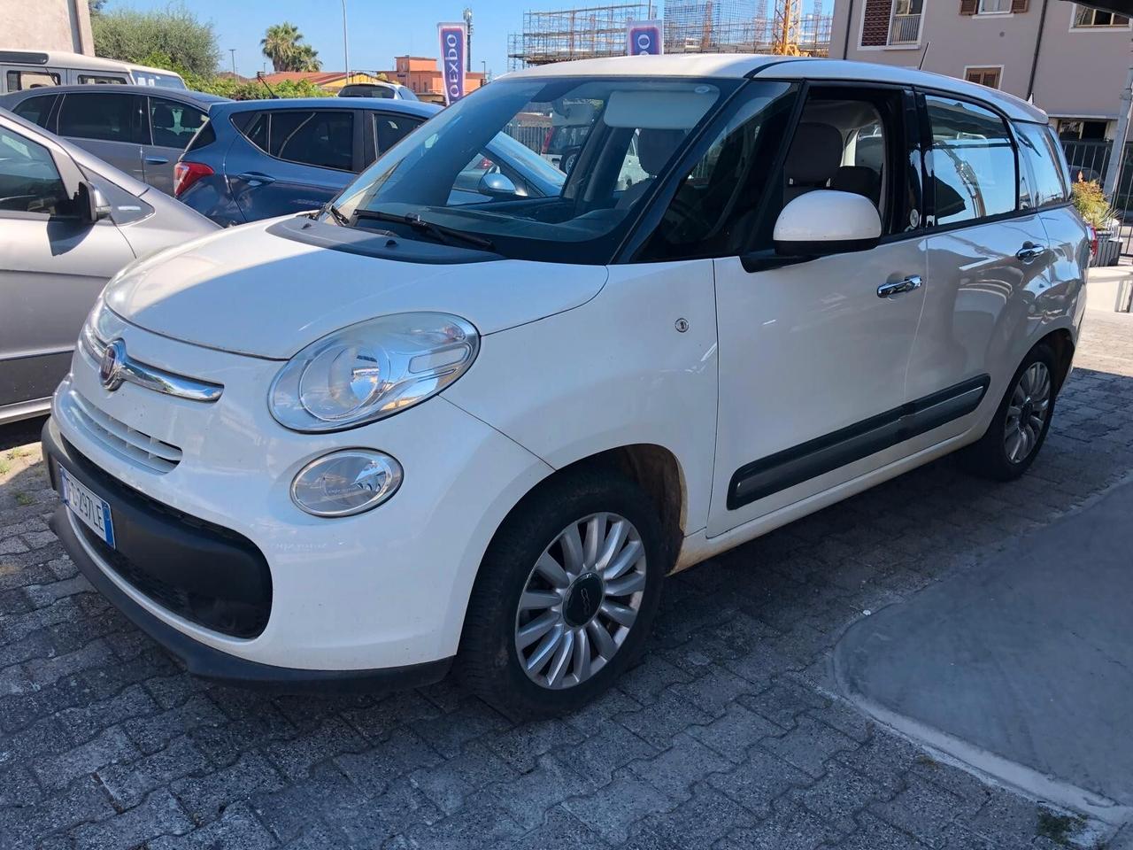 Fiat 500L Living 1.3 Multijet 95 CV Pop Star7 POSTI SOLO 68.296 KM!!! GARANZIA COMPLETA EUROPEA CONFORMGEST 12 MESI RINNOVABILE FINO A 36 MESI!!!