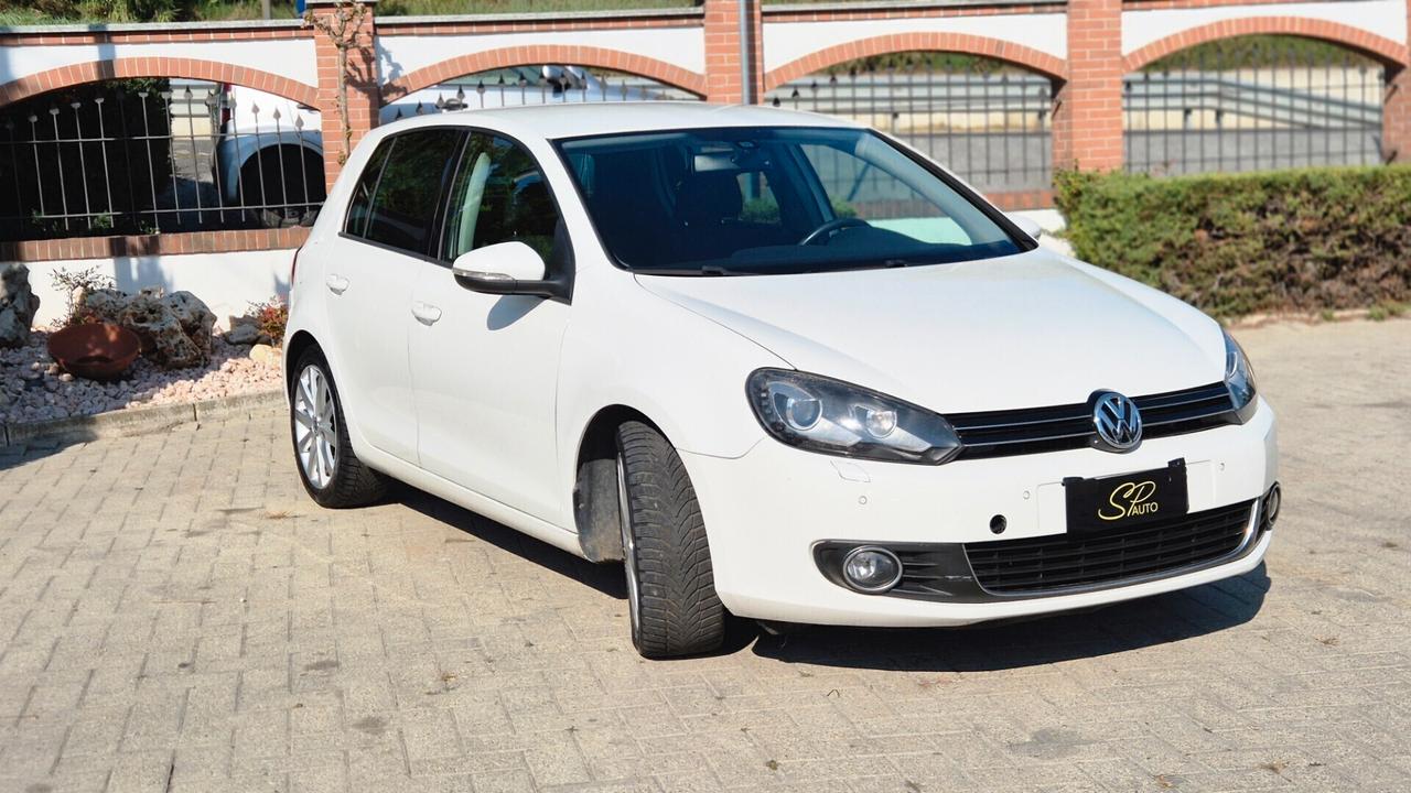 Volkswagen Golf 1.6 105cv/Automatica/ Adatta Neopatentati