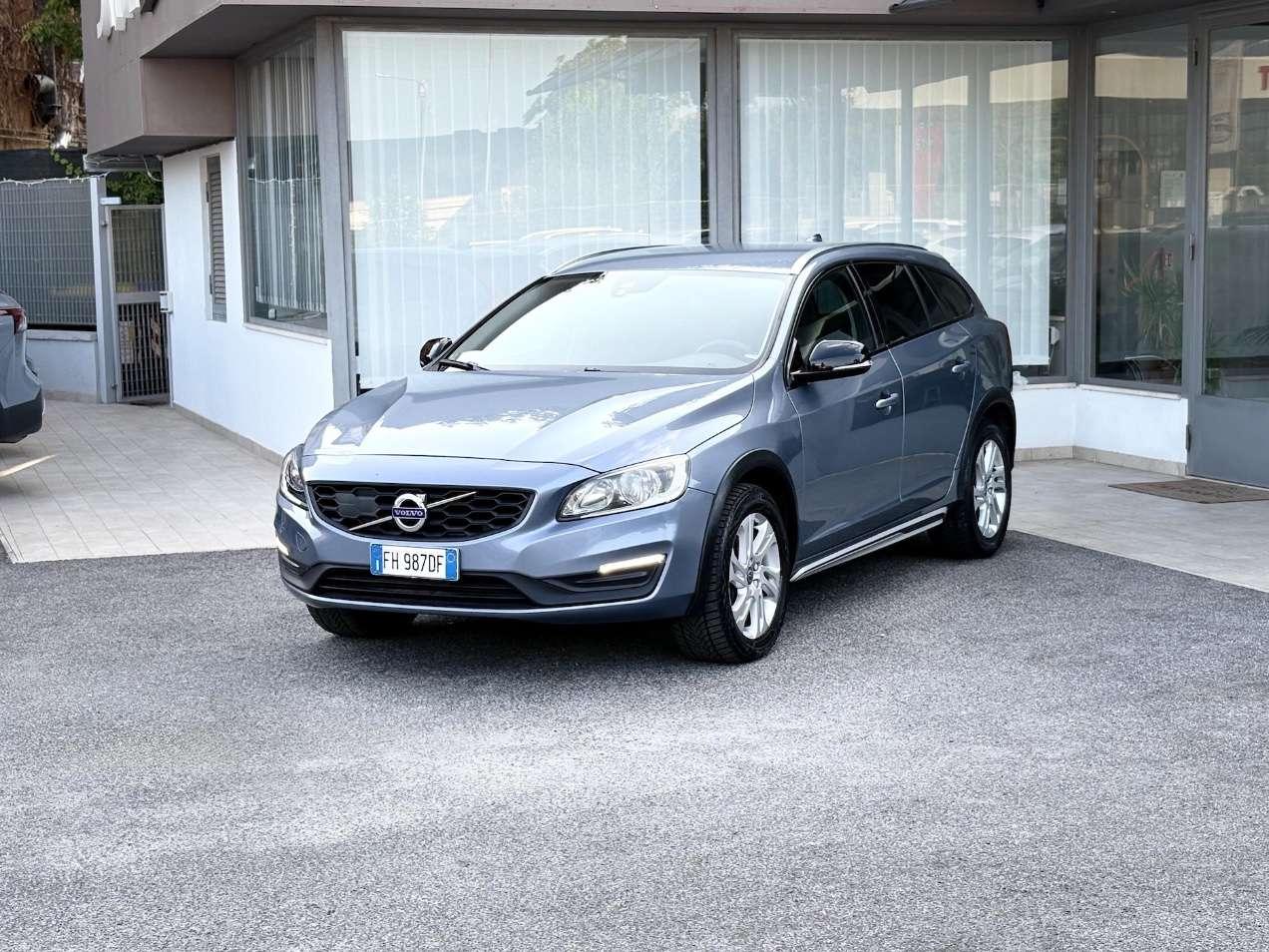 Volvo V60 Cross Country 2.0 Diesel 150CV E6 - 2017