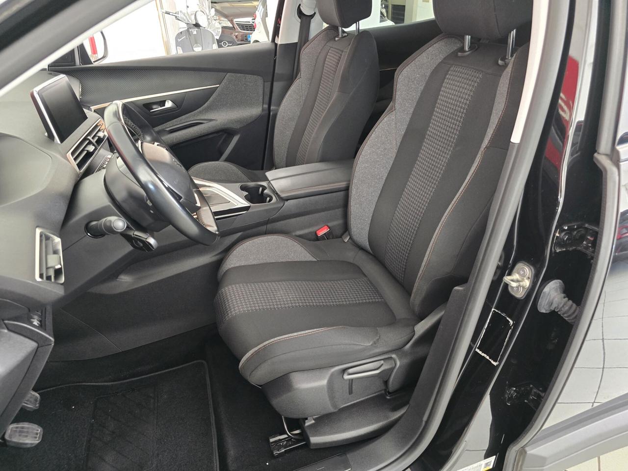 Peugeot 3008 S&S Allure