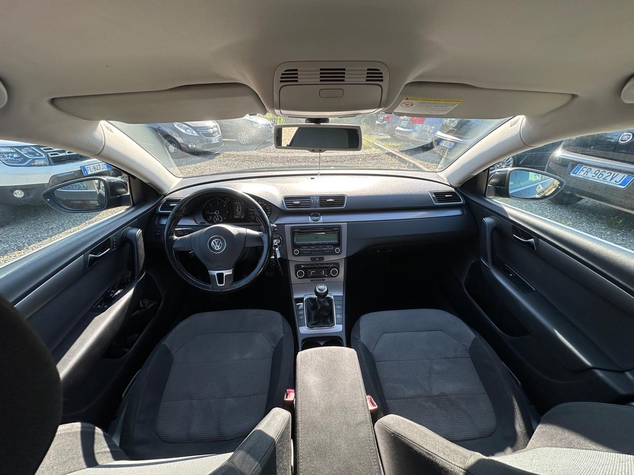 Volkswagen Passat Var. 1.6 TDI (180.000KM) NEOPATENTATI