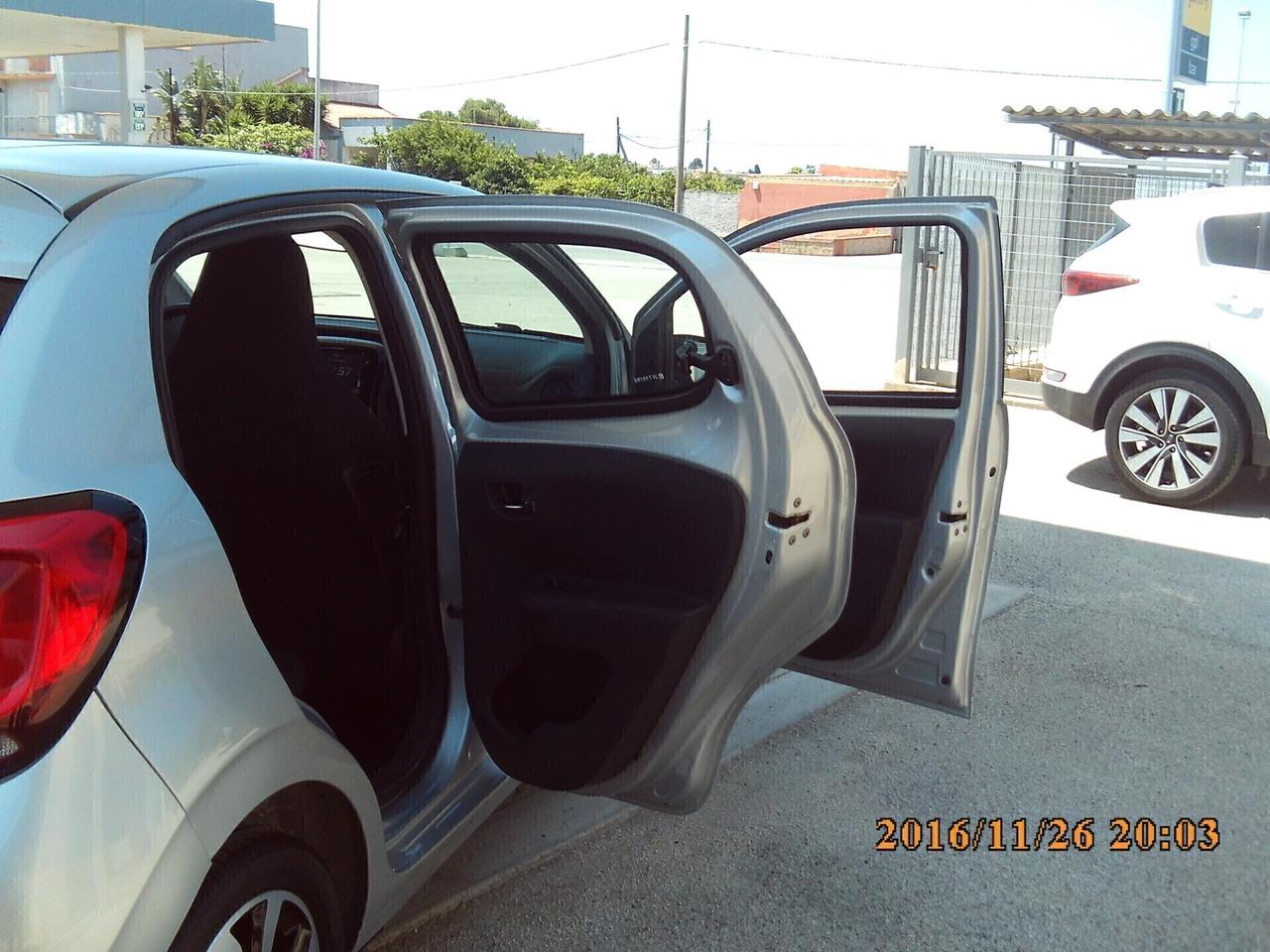 Citroen C1 VTi 72 ETG 5 porte Urban Ride
