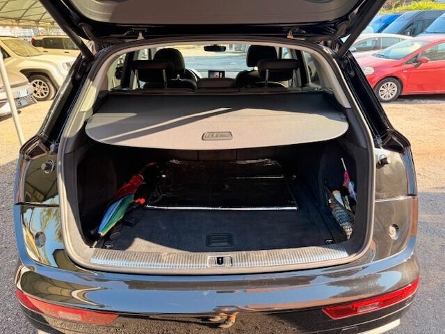 Audi Q5 2.0 TDI 190 CV quattro S tronic Business Sport