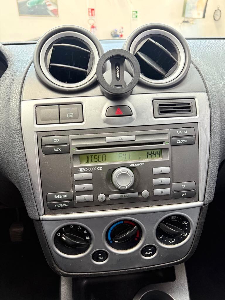 Ford Fiesta 1.2 Benz (Euro 4), Uni Propriet, si neopat, garantita e certific